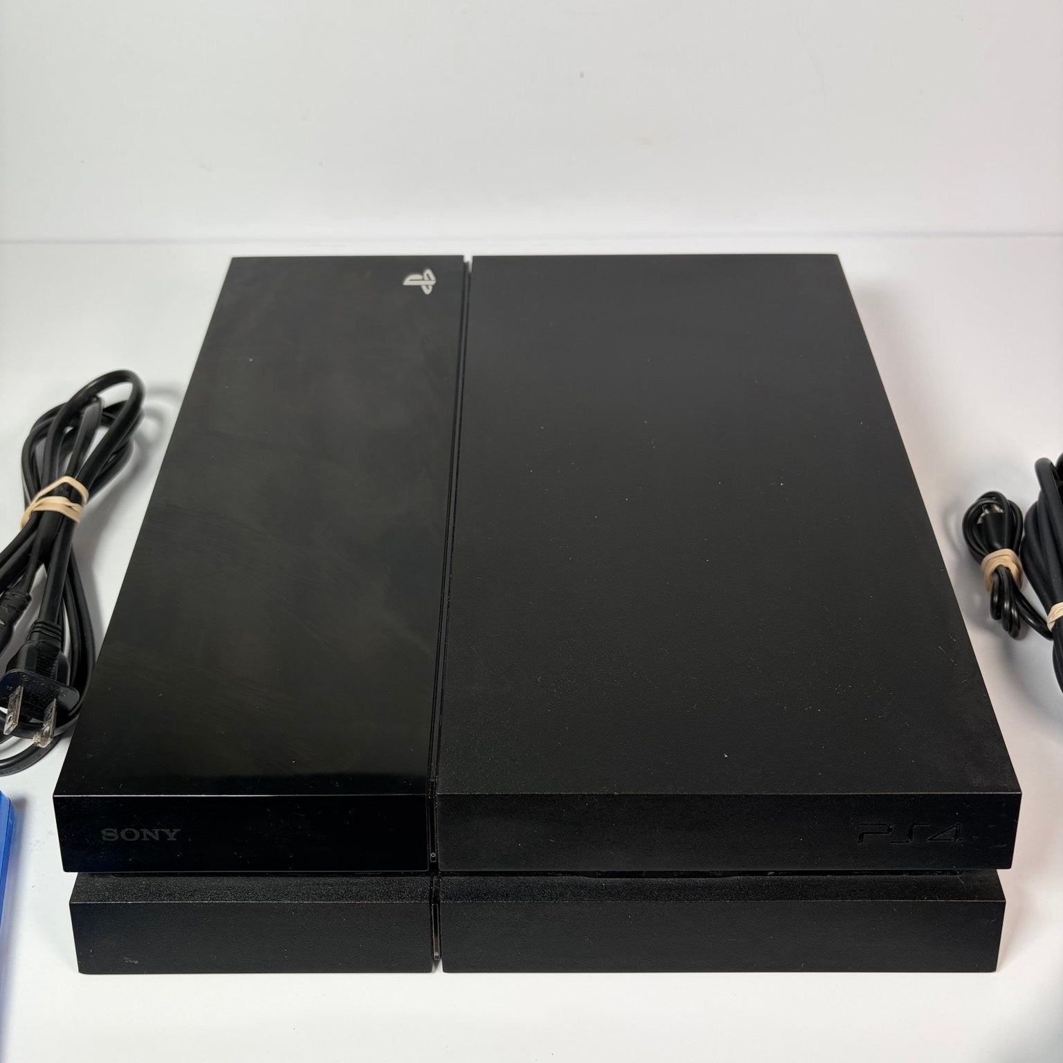 Sony PlayStation 4 PS4 CUH-1001A Black Console 500GB w/ Blue Controller & Games