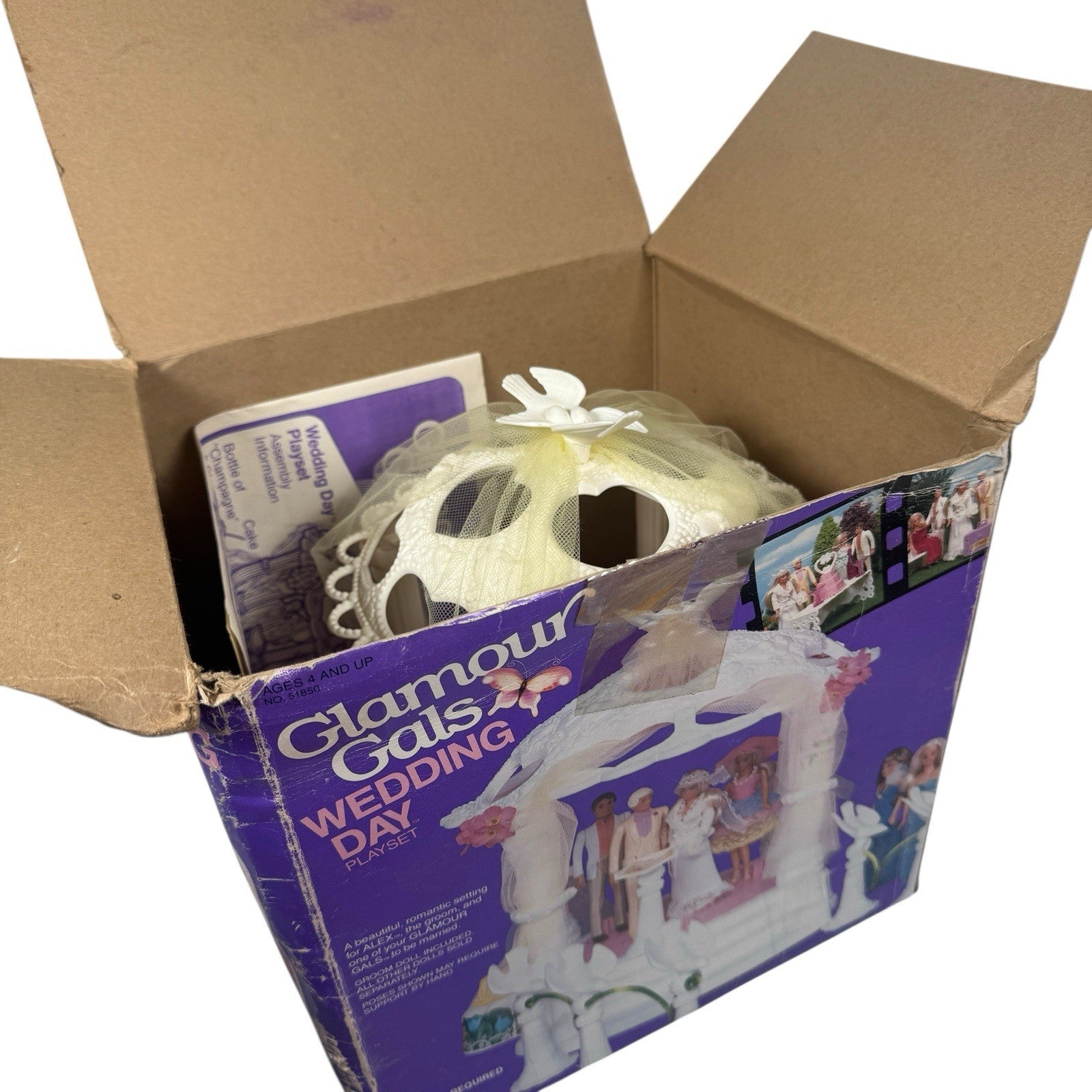 Kenner Glamour Gals Wedding Day Playset Complete in Original box