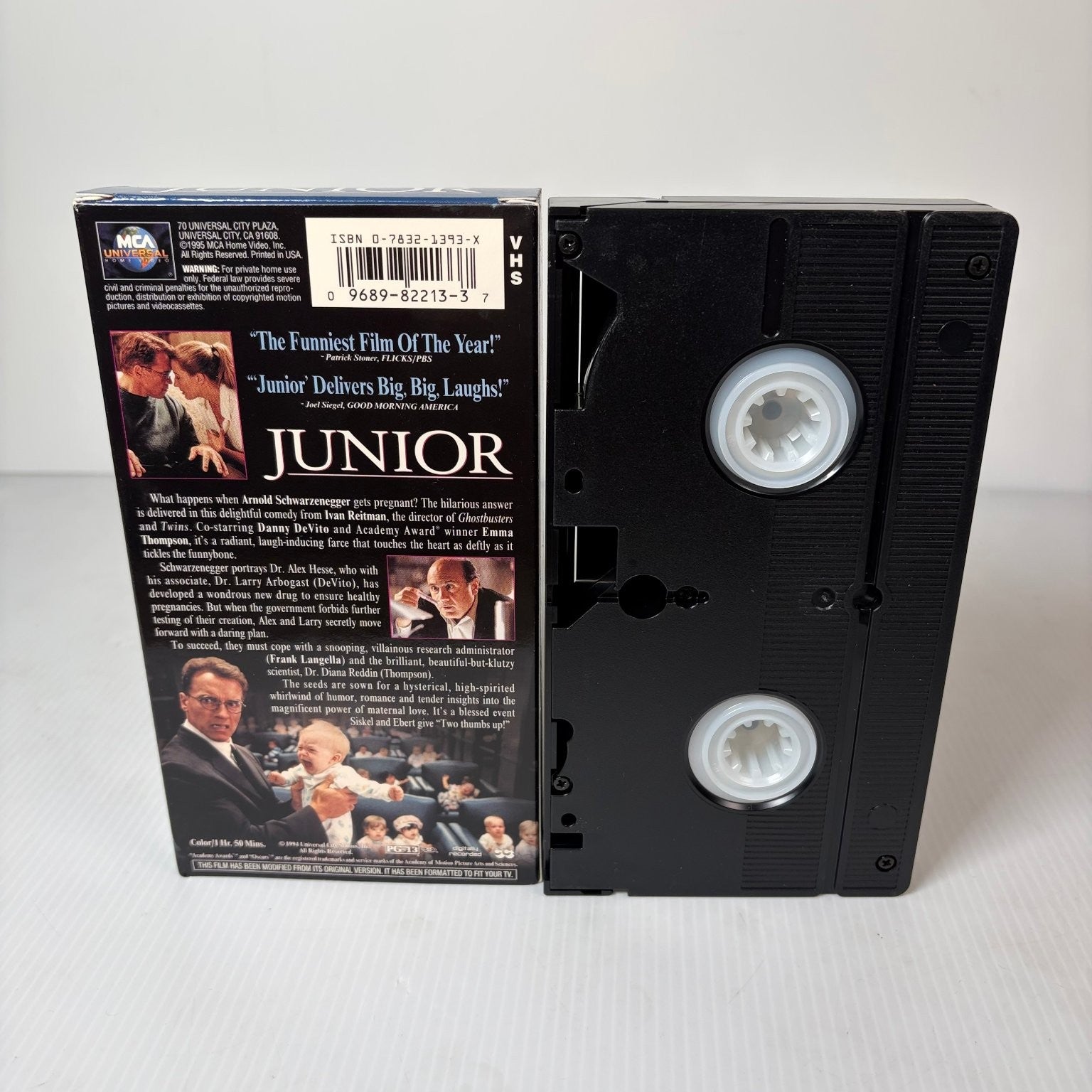 Junior VHS 1994 Comedy Sci-Fi Arnold Schwarzenegger Danny DeVito MCA Universal