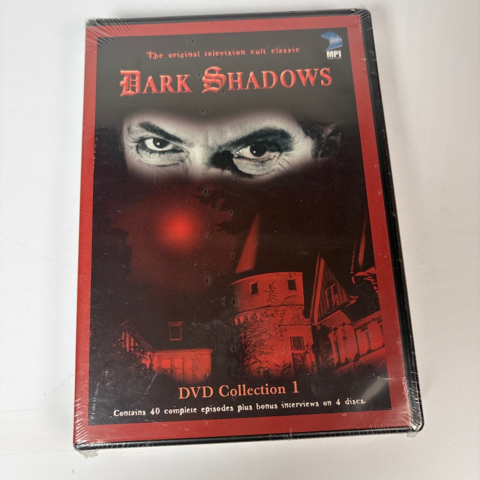 Dark Shadows DVD Collection 1 2002 Barnabas Collins Cult Classic 4-Disc Set