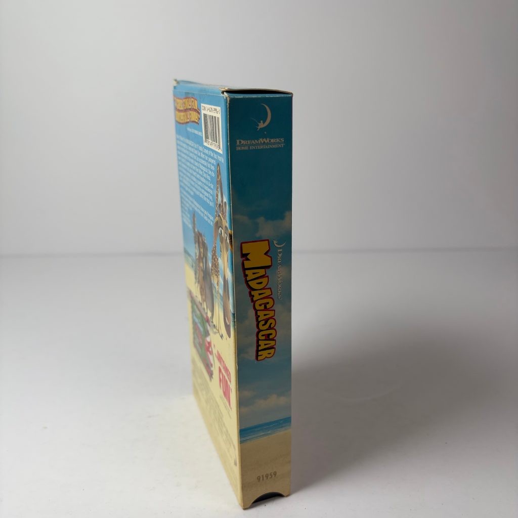 Madagascar VHS DreamWorks 2005 Animated Includes Penguins Christmas Caper
