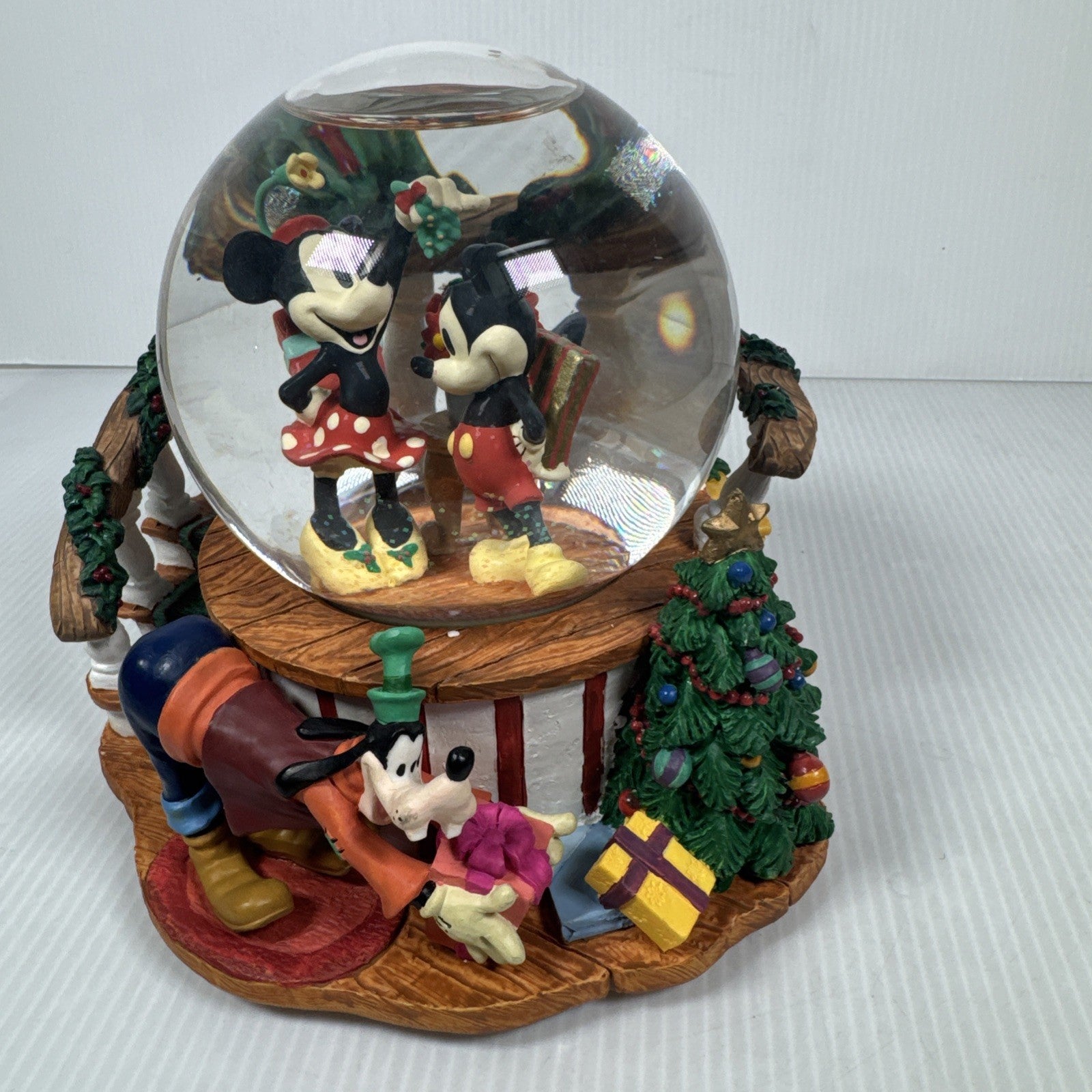 Vintage Rare Disney Mickey and Minnie Goofy "Santa Is Comin To Town” Snow Globe