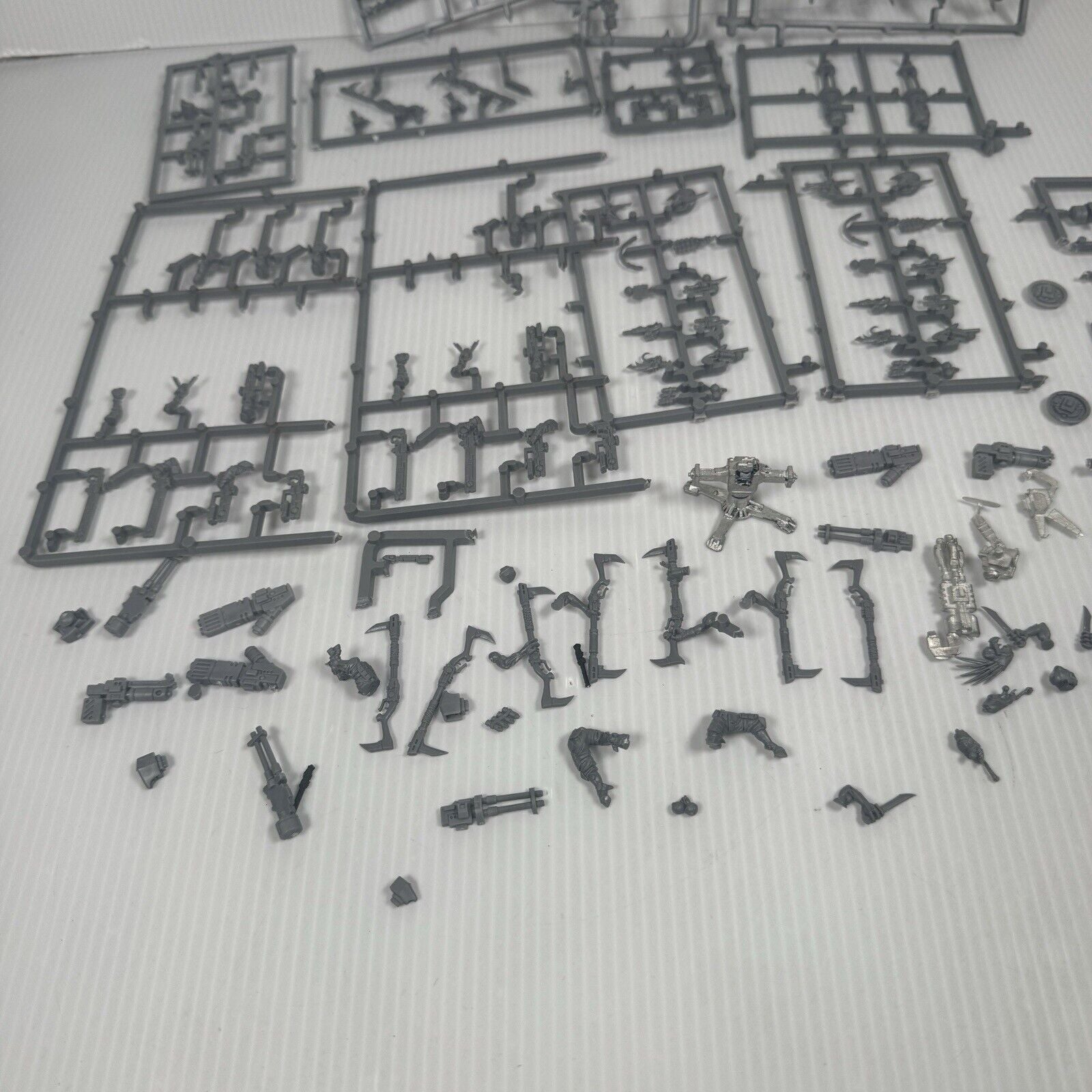 Huge Tau Fire Warrior Weapons And Parts Bits Lot Warhammer 40K W/ Metal