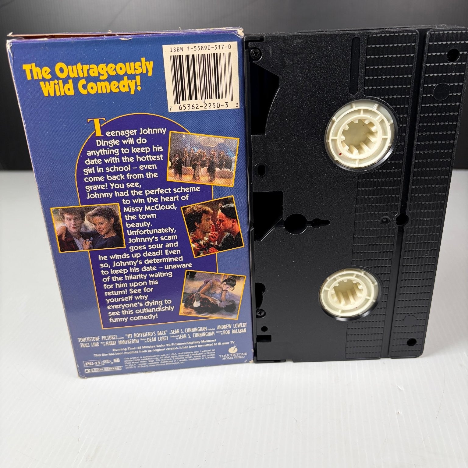 My Boyfriend's Back VHS 1993 Comedy Zombie Touchstone Home Video