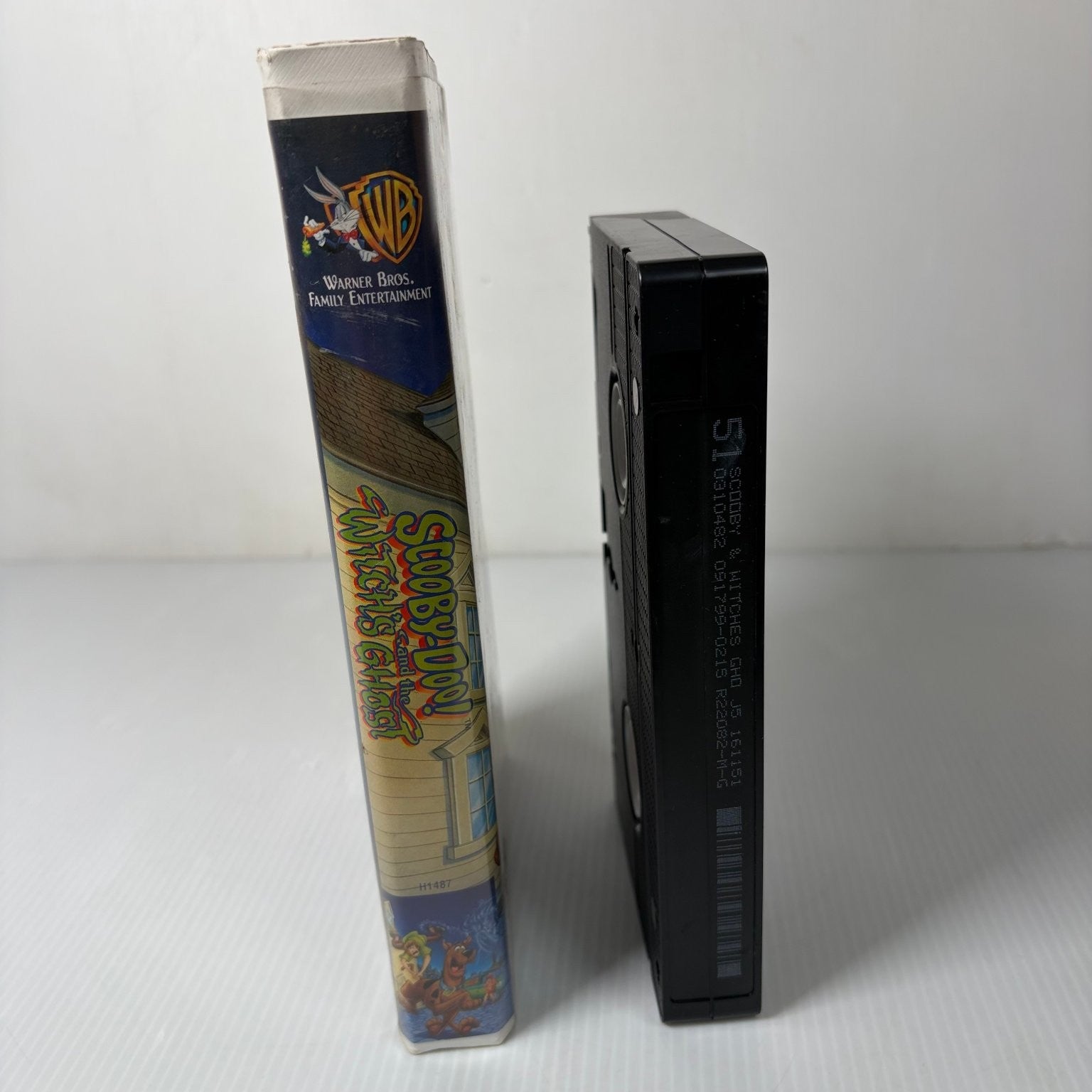Scooby-Doo! And the Witch's Ghost VHS 1999 Animation Warner Bros Clamshell