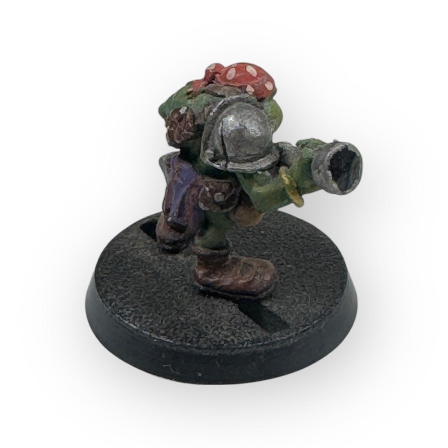 Warhammer 40K Rogue Trader Gretchin Weirdboy Armed with Blunderbuss Painted