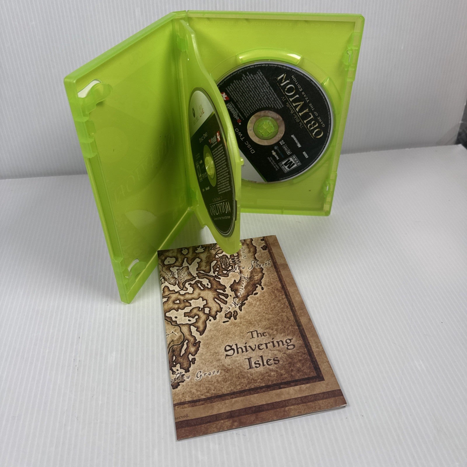 The Elder Scrolls IV: Oblivion Game of the Year Edition for XBOX 360 w/ Map