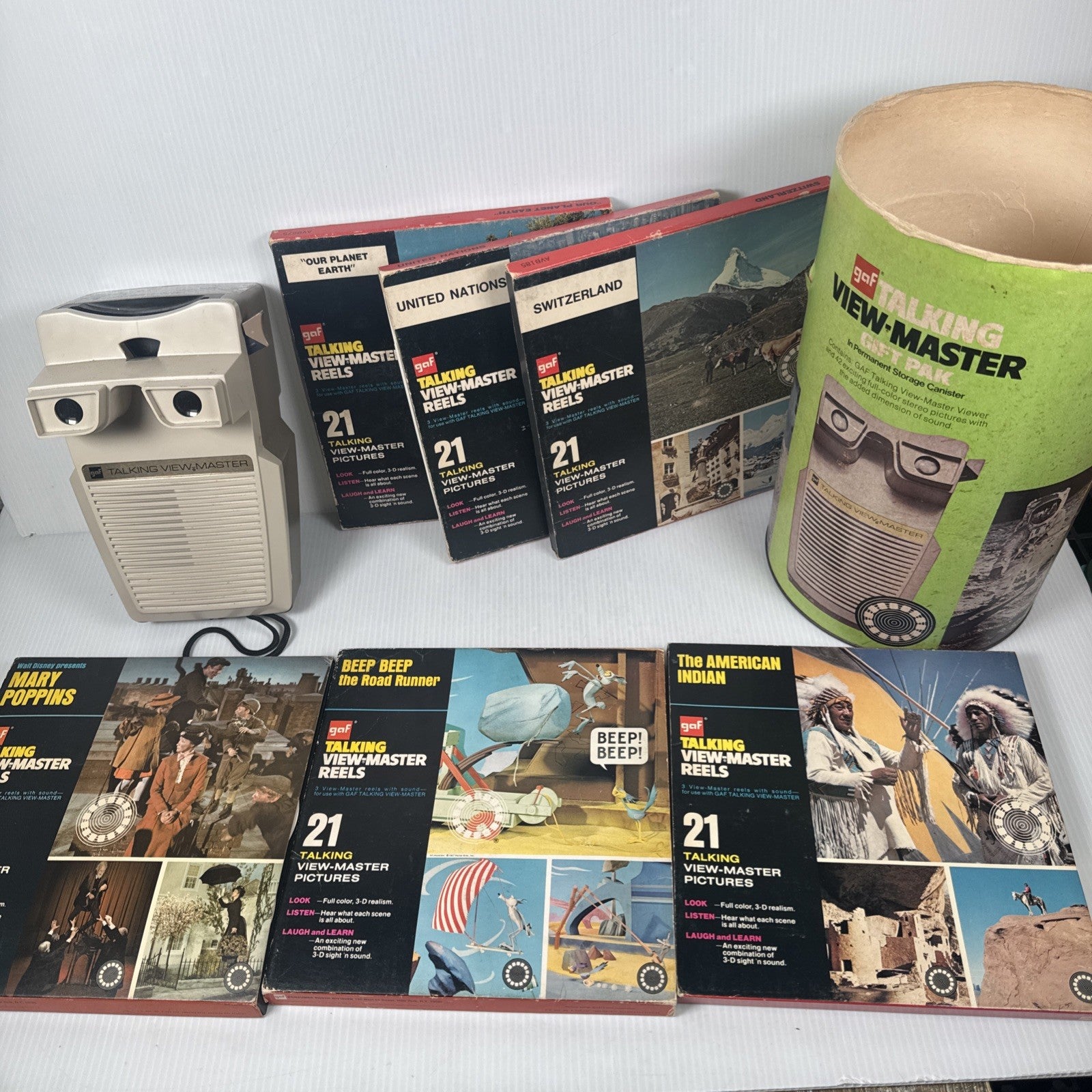 1970's GAF Talking View Master Lot Mary Poppins, Roadrunner & More Read Desc.