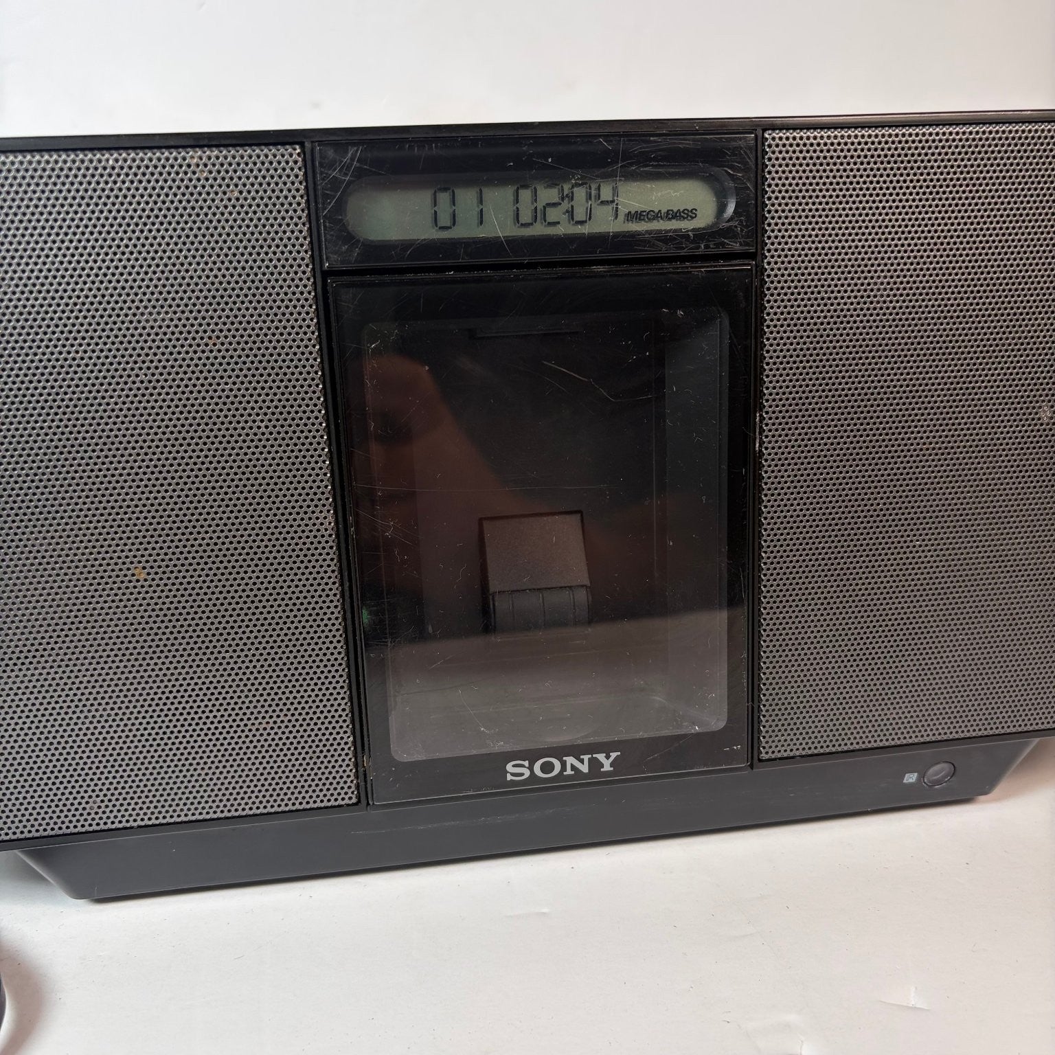Sony ZS-S4IP Portable Stereo CD iPod Player Mega Bass Audio In Black Compact