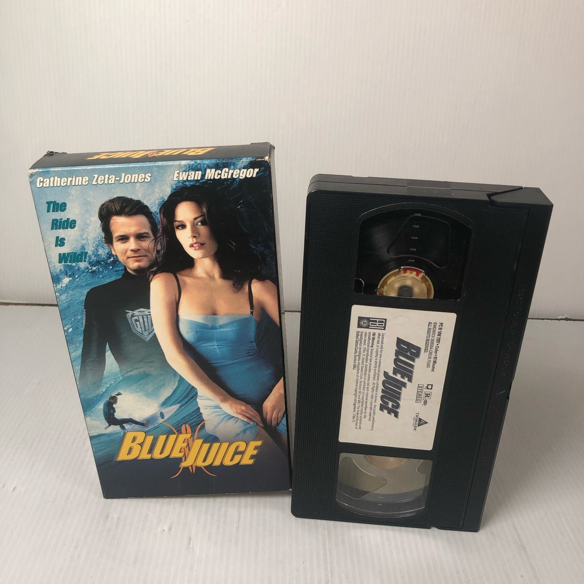 Blue Juice VHS 1995 Surfing Romance Drama Miramax Catherine Zeta-Jones