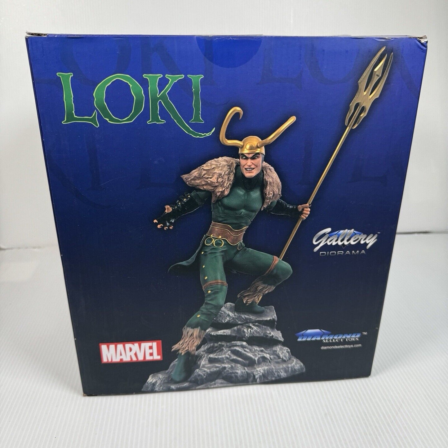 MARVEL GALLERY LOKI 10" PVC DIORAMA TOY FIGURE STATUE DIAMOND SELECT AVENGERS