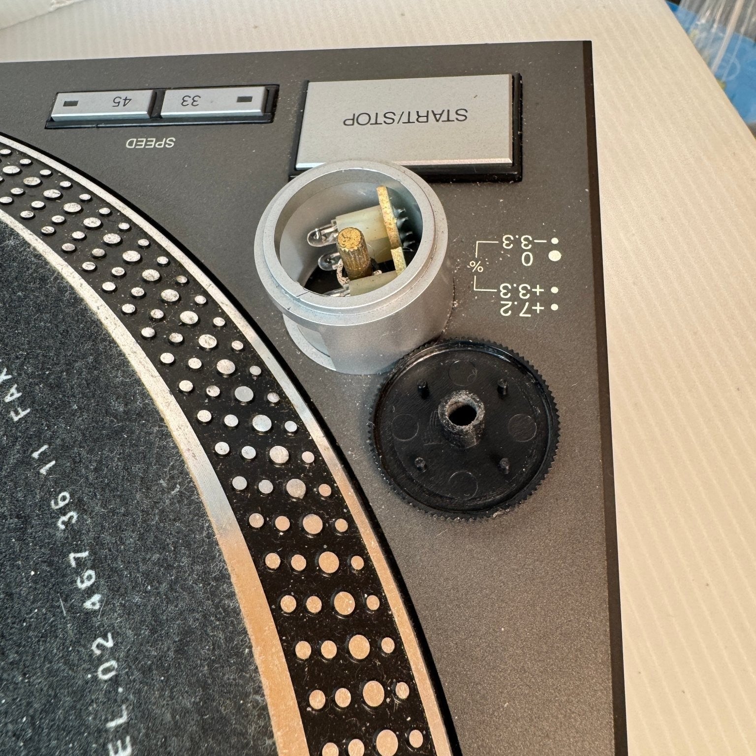Gemini PT-1000 High-Torque Direct-Drive Professional Turntable