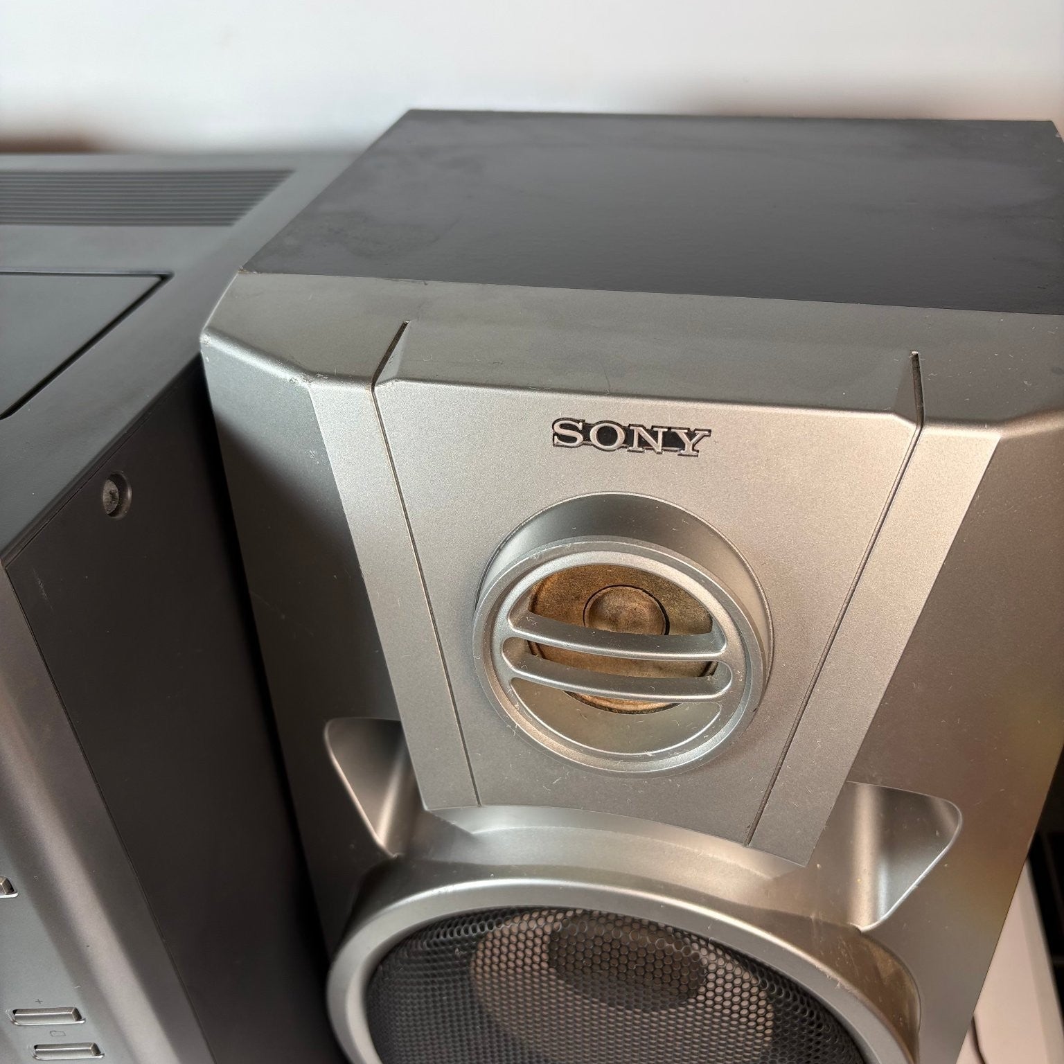 Sony MHC-EC70 Mini Hi-Fi Component System 3-Disc CD (Tape Player Not Working)