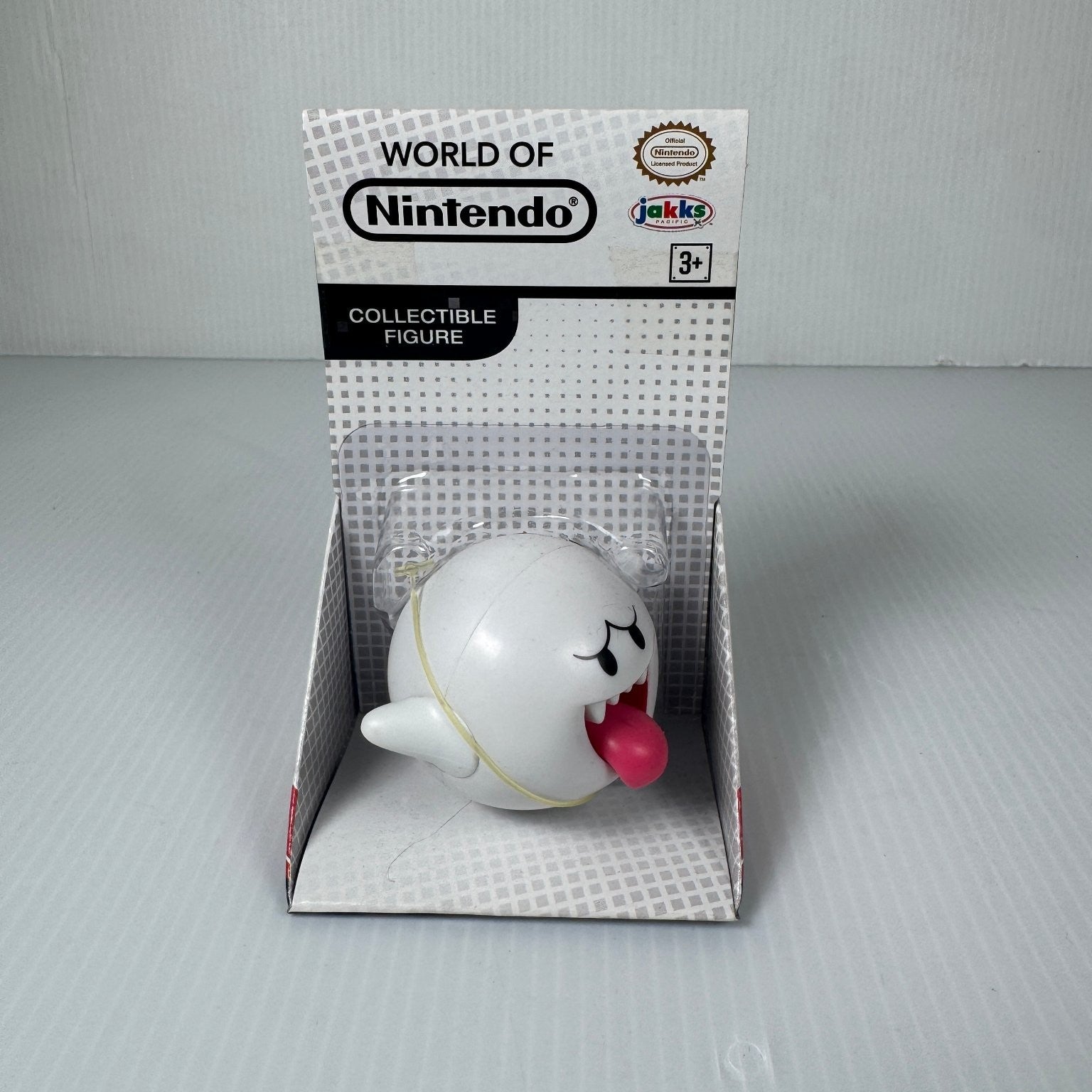 World of Nintendo Boo Ghost 2.5" Super Mario Collectible Figure  Jakks Pacific