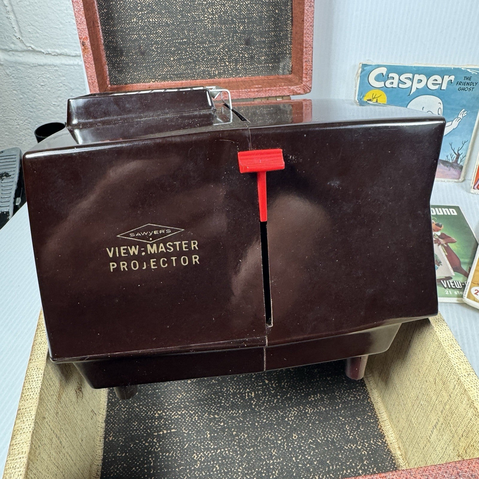 2 View Master Projector Lot with 13 Reels Casper Secret Squirrel +More Read Desc