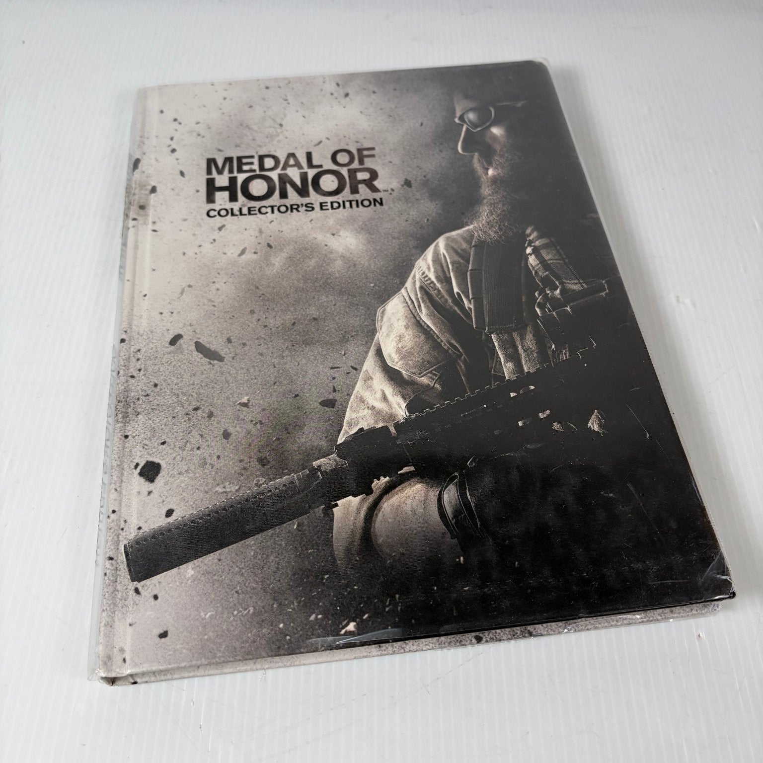 Medal of Honor PS3 Xbox 360 PC Official Strategy Guide Collector's Edition