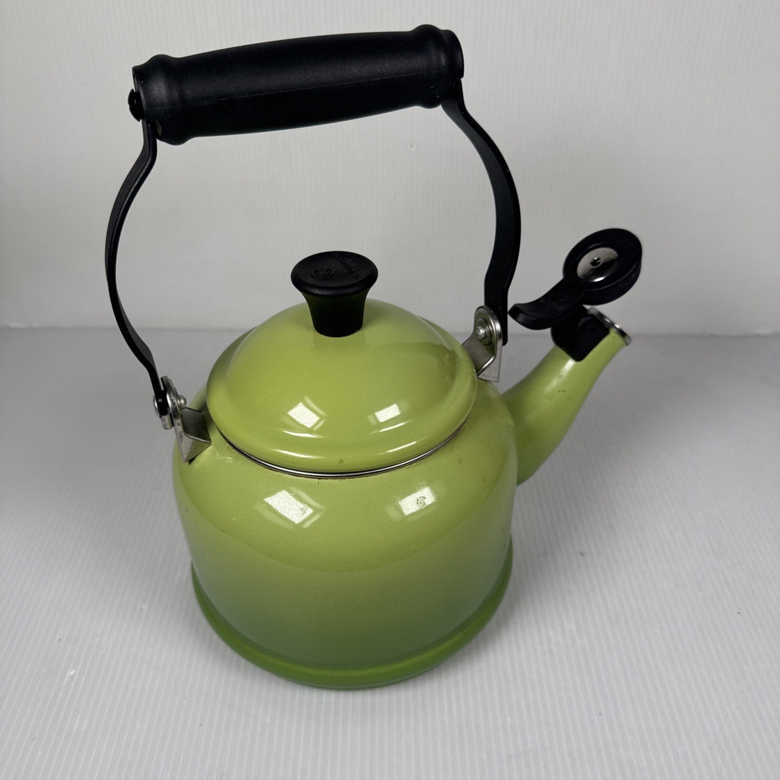 Le Creuset Enamel on Steel 1.25 Qt Palm Green Ombré Whistling Tea Kettle