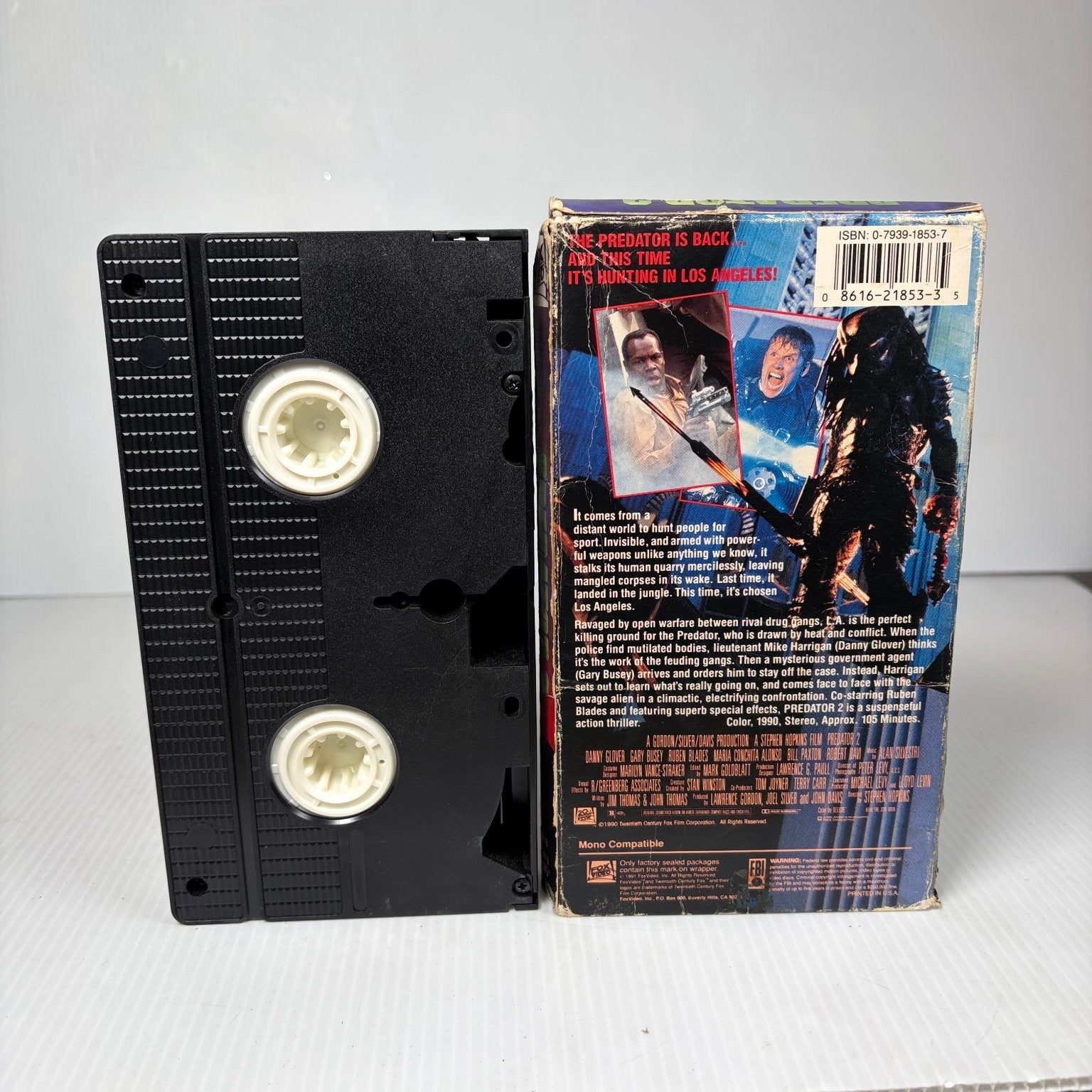 Predator 2 VHS 1990 Action Sci-Fi Fox Video Danny Glover (Worn Box)