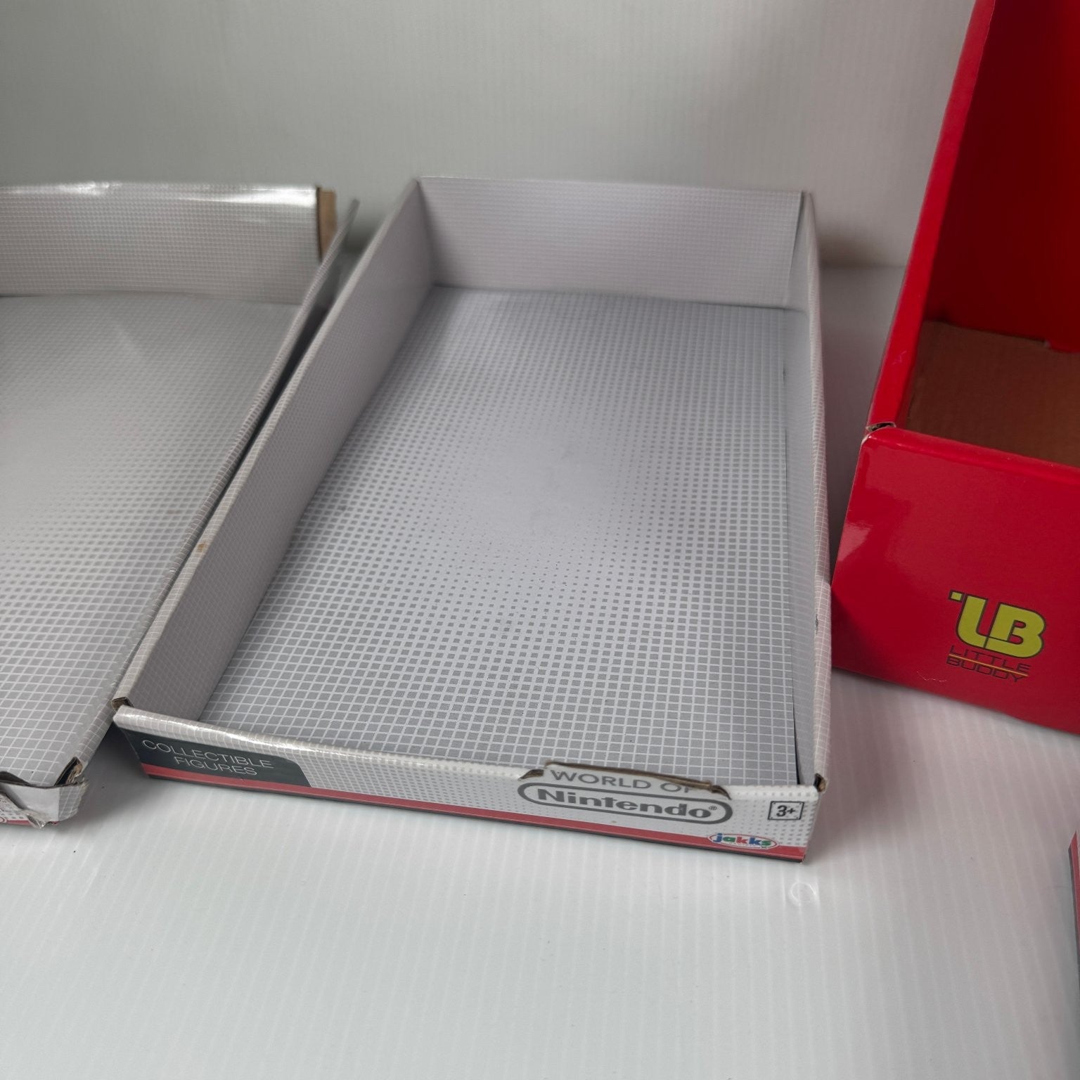 World of Nintendo Lot of 4 Collectible Figure Display Boxes Video Game Store