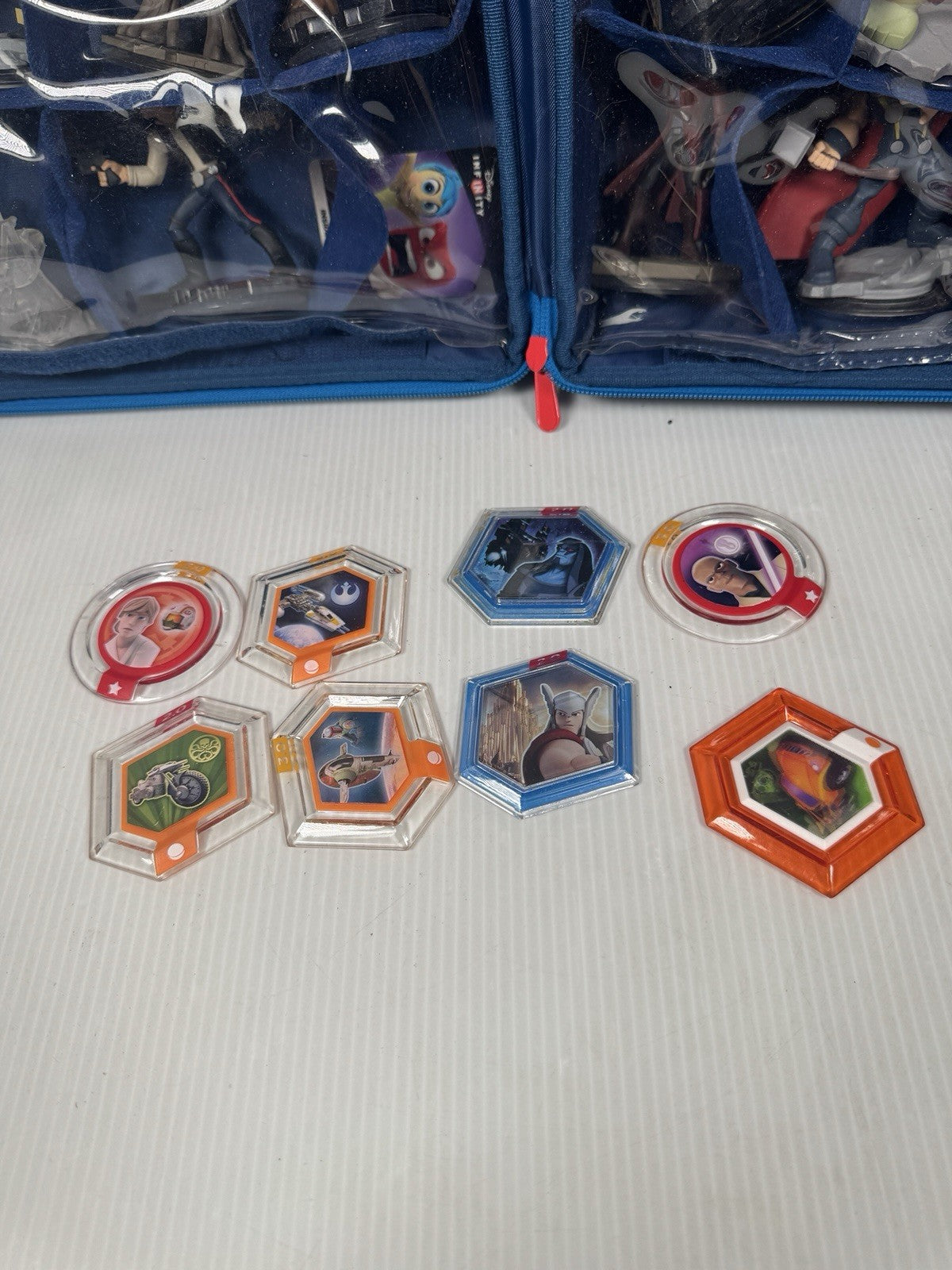 Disney Infinity Marvel Figure Lot of 16 w/ Carrying Case Ironman, Venom & More