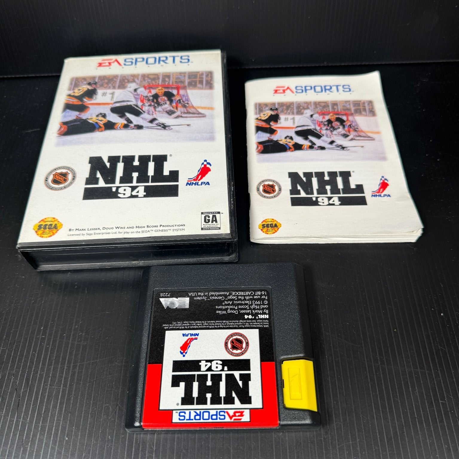 NHL '94 Sega Genesis Video Game EA Sports Hockey 1993 Complete CIB