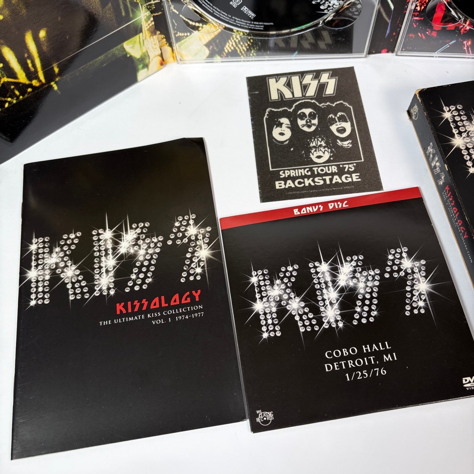 KISSOLOGY The Ultimate KISS Collection Vol. 1 1974-1977 2-Disc DVD Set Complete
