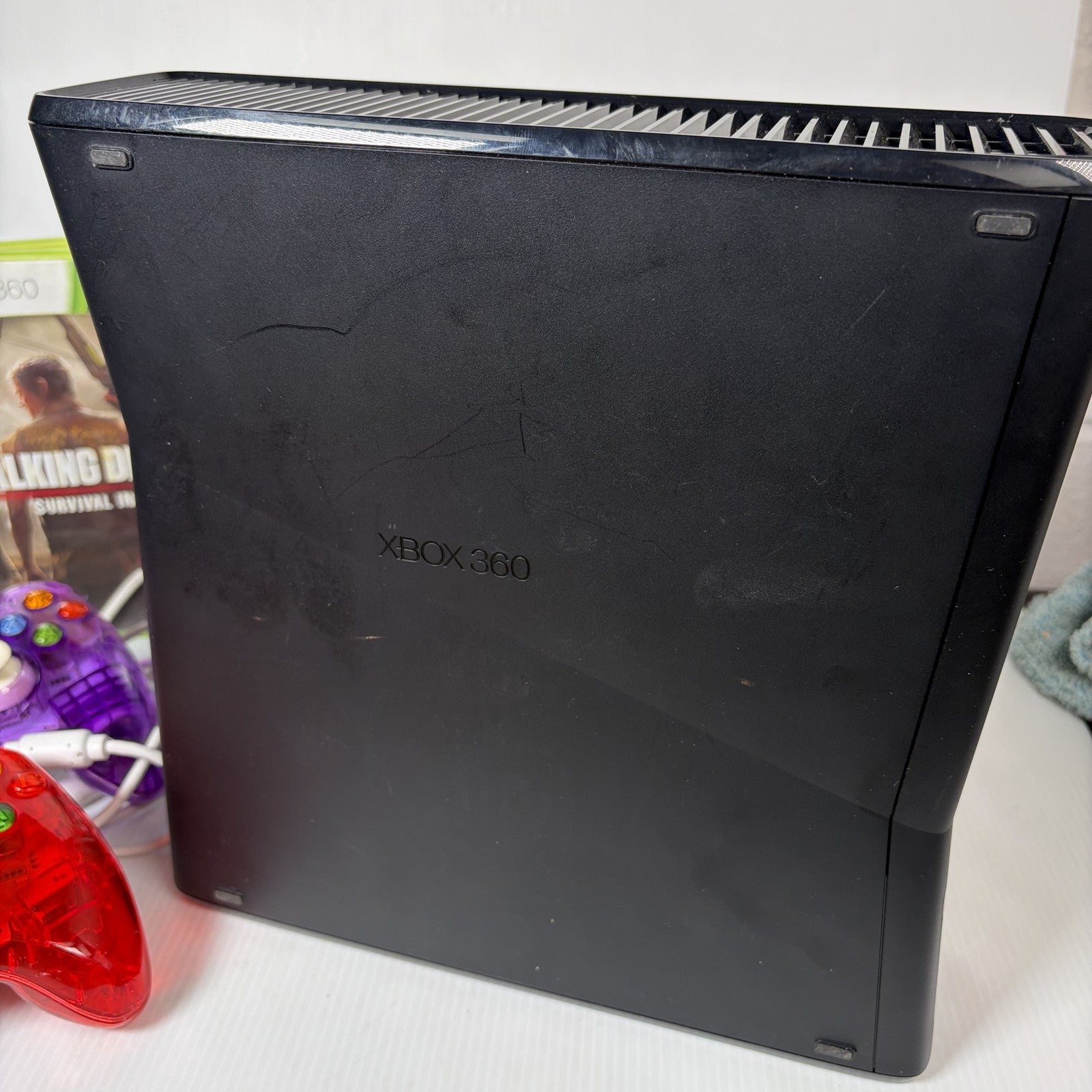 Microsoft Xbox 360 1439 Model S Console 4GB with 2 Wired Controllers & 2 Games