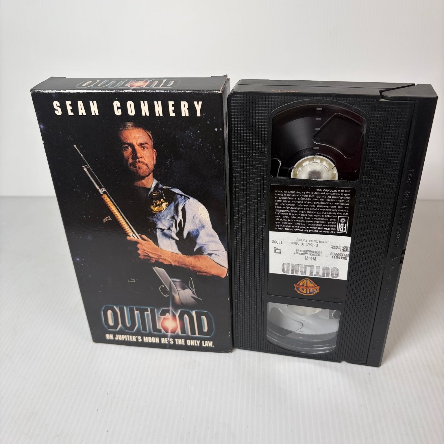Outland VHS 1981 Sci-Fi Thriller Sean Connery Warner Bros.