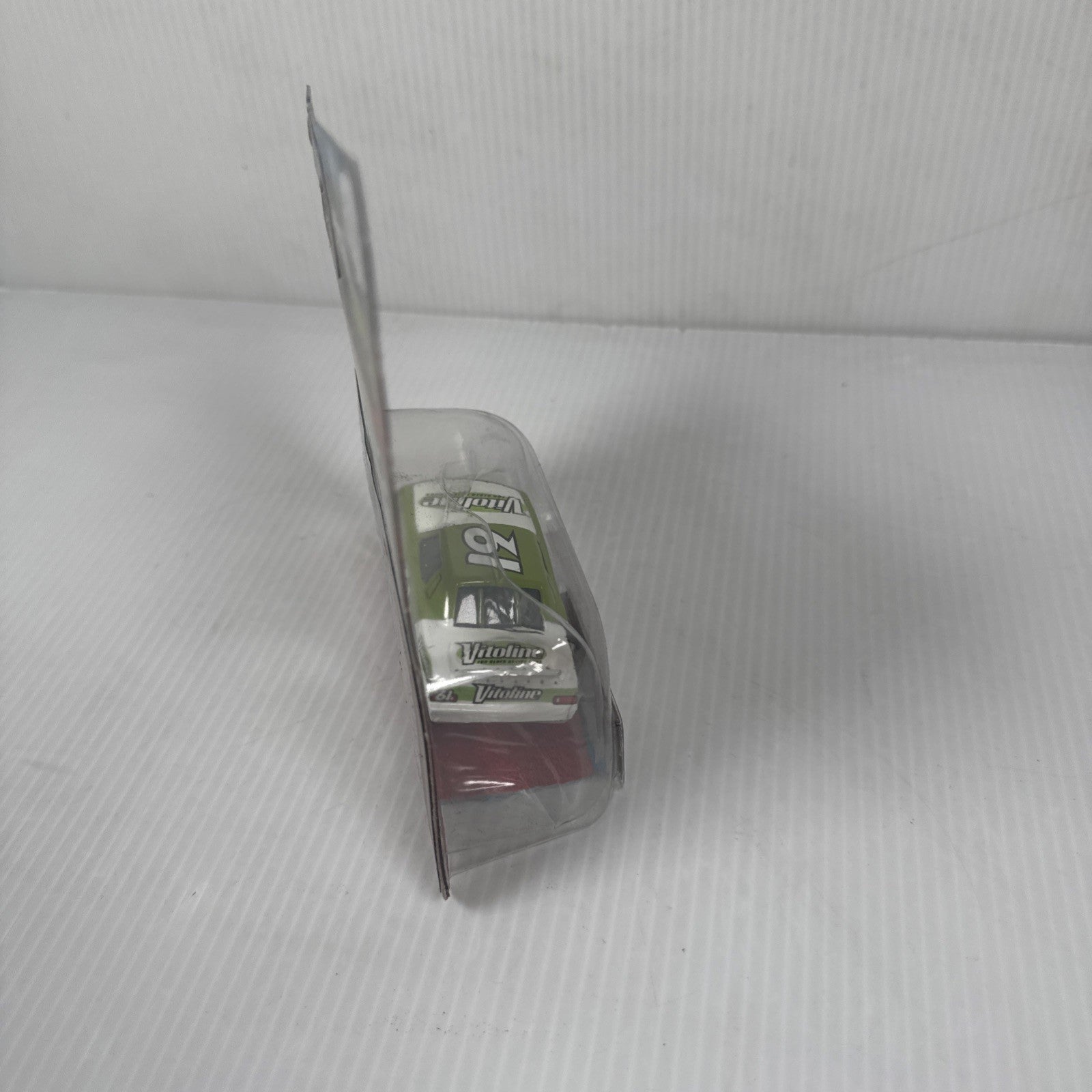 Mattel Disney Pixar Cars Synthetic Rubber Tires Vitoline #61 Die-Cast Vehicle