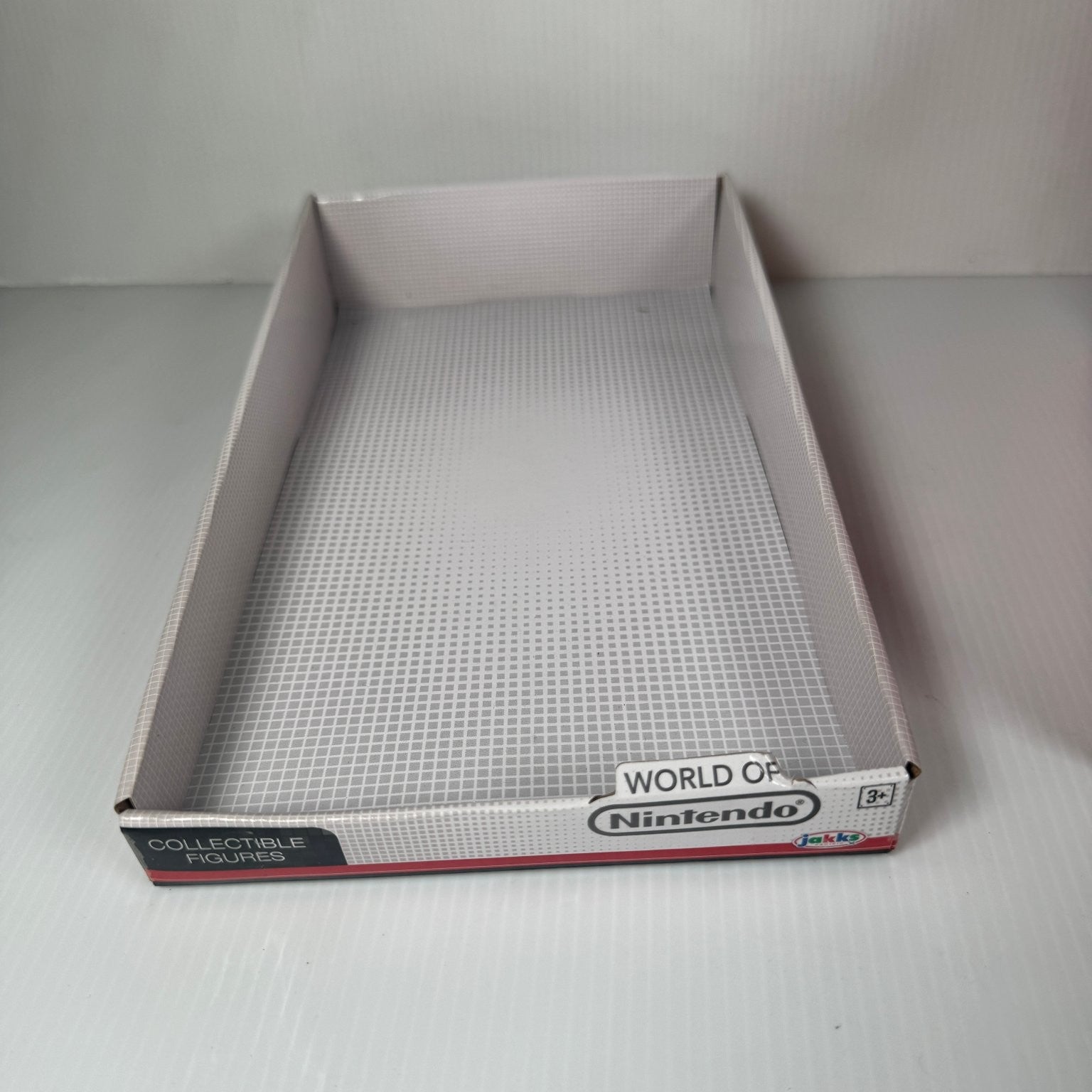 World of Nintendo Lot of 4 Collectible Figure Display Boxes Video Game Store