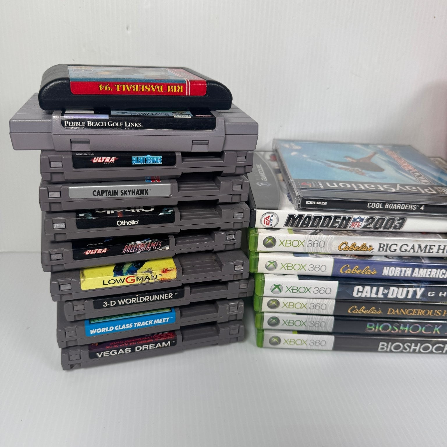 Mixed Lot of 20 Retro Games NES, Genesis, Xbox 360 & More Bioshock, Cabela's
