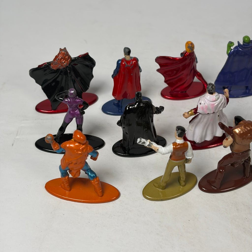 Jada Nano Metalfigs DC Comics Lot of 20 Diecast Mini Figures Batman Superman