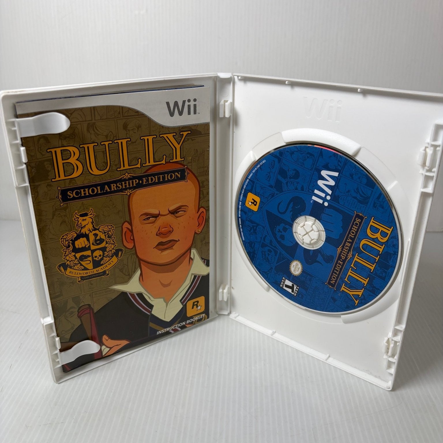 Bully Scholarship Edition Wii Game Open World Adventure Complete CIB w/ Poster