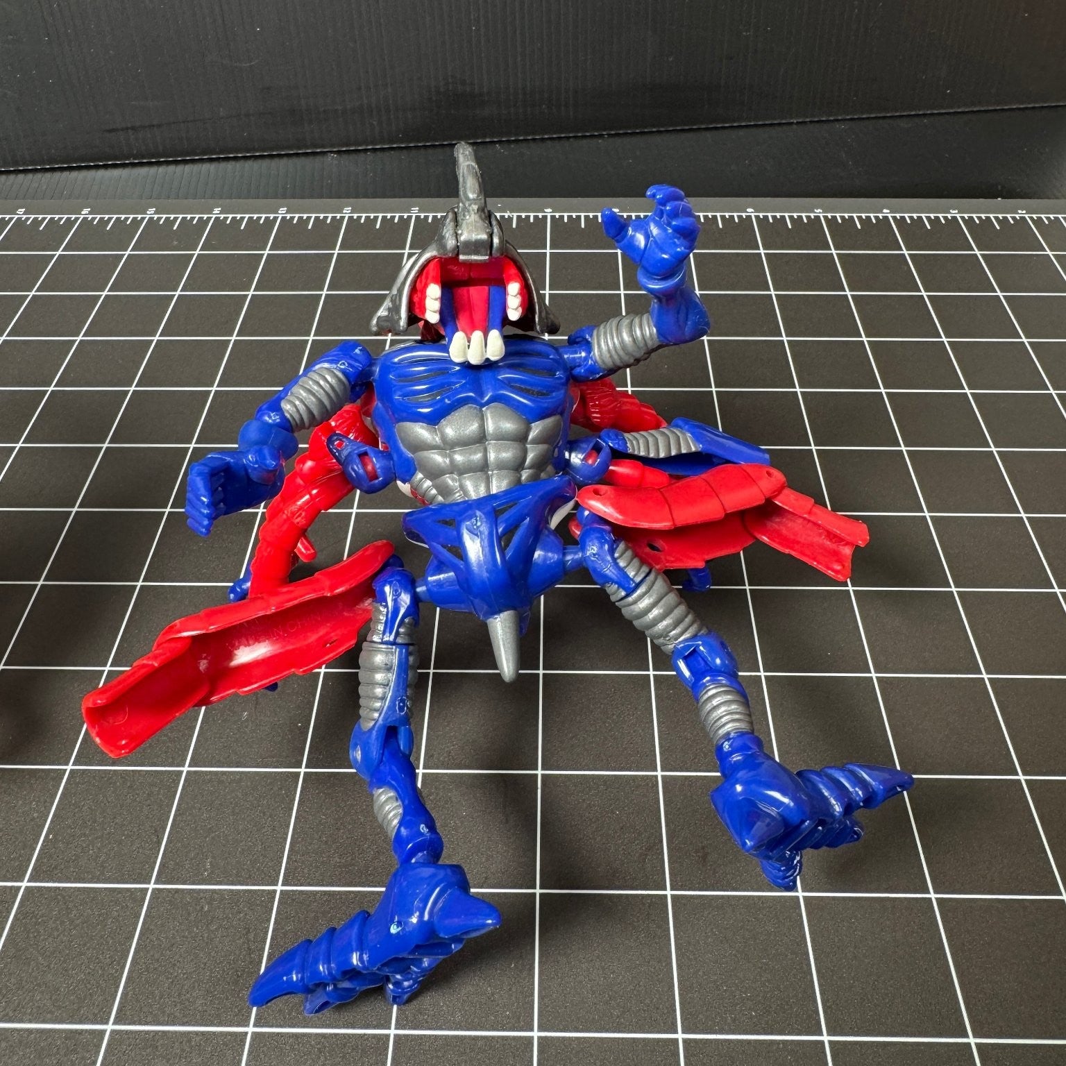 Digimon Digivolving Figures Lot (Incomplete) with Kabuterimon, Gardamon & Veemon