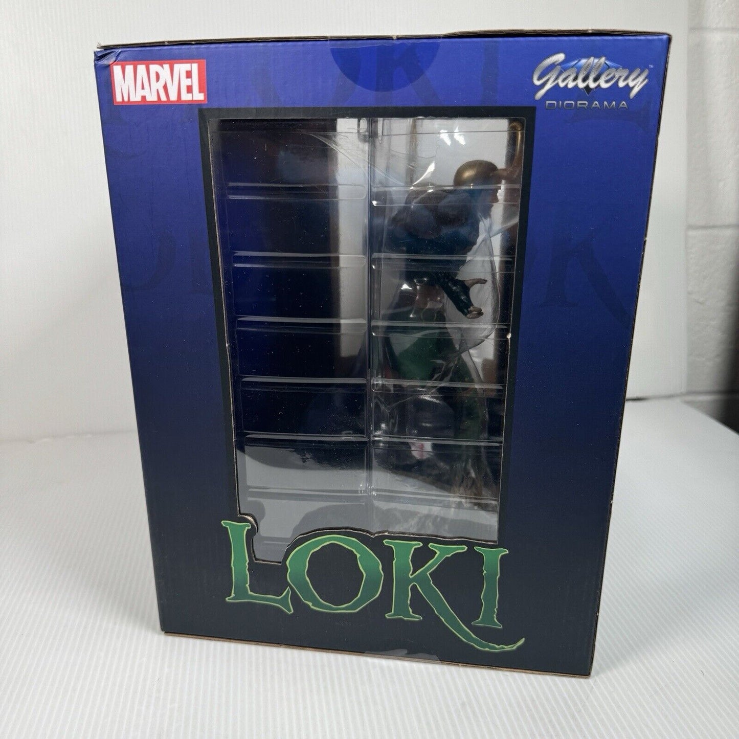 MARVEL GALLERY LOKI 10" PVC DIORAMA TOY FIGURE STATUE DIAMOND SELECT AVENGERS