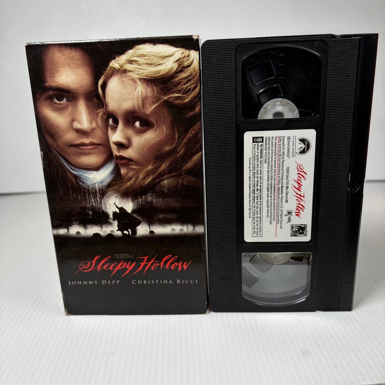 Sleepy Hollow VHS 1999 Horror Fantasy Tim Burton Johnny Depp Paramount