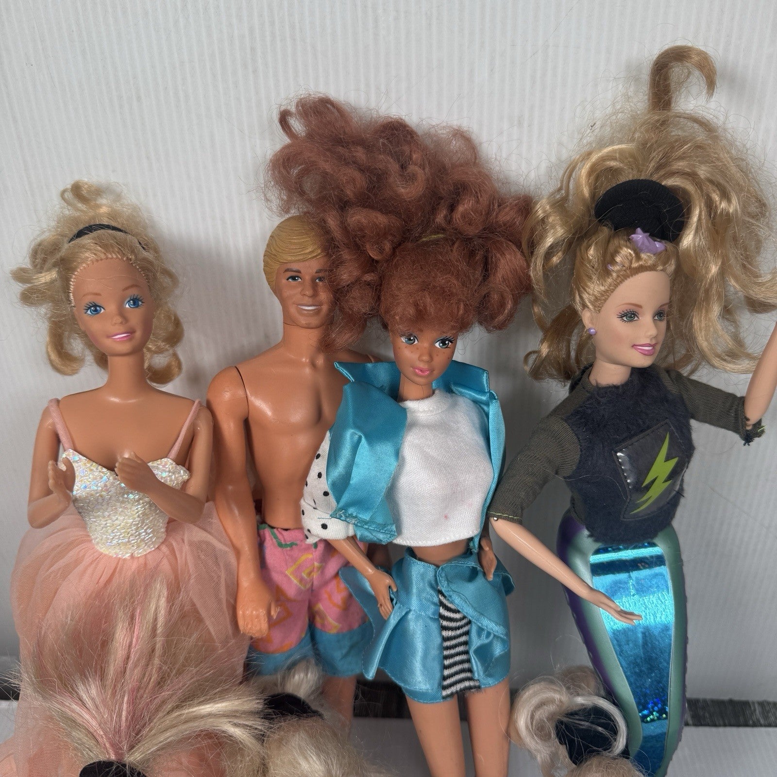 Vintage 1980s Barbie Lot w/ Working Magic Moves Barbie, Cool Times Midge & More