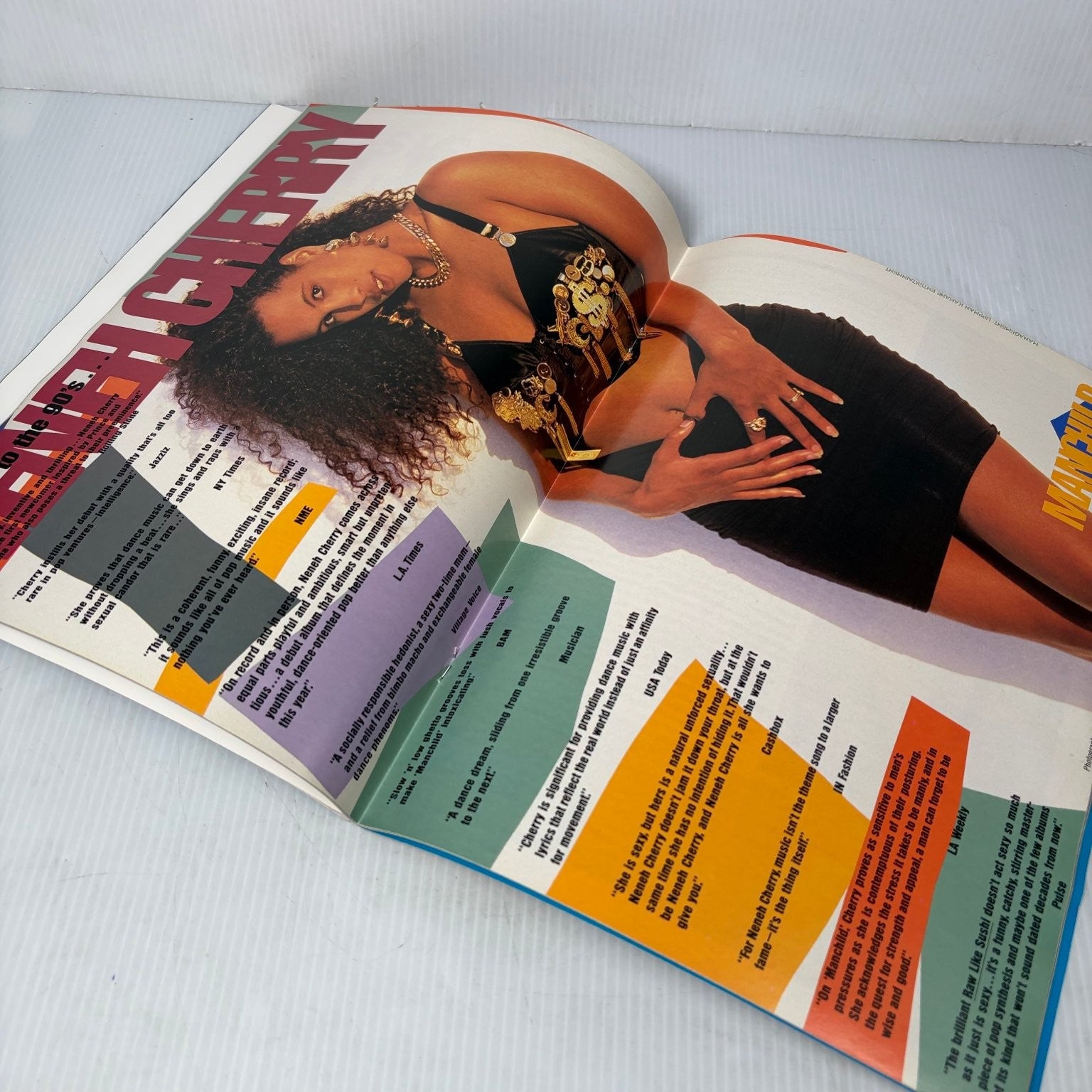 HITS Magazine October 30 1989 Alice Cooper Halloween Issue Music