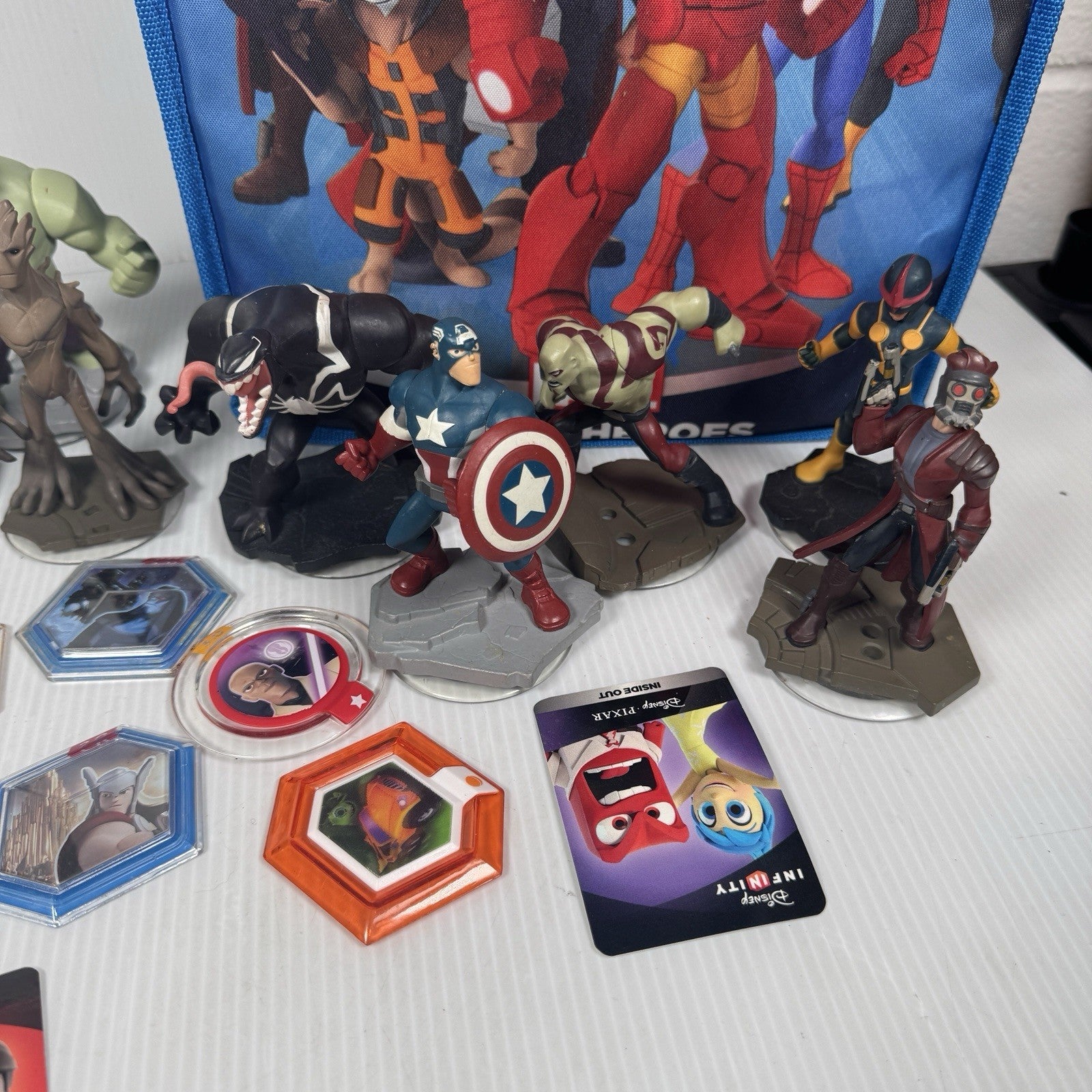 Disney Infinity Marvel Figure Lot of 16 w/ Carrying Case Ironman, Venom & More