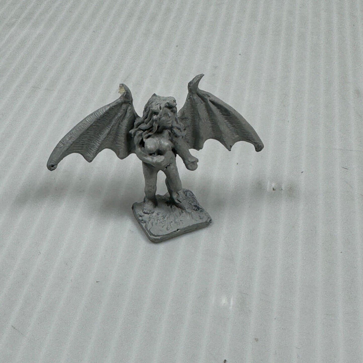 Dungeons & Dragons Lead Miniature Level 7 Demon Succubus Figurine Heritage