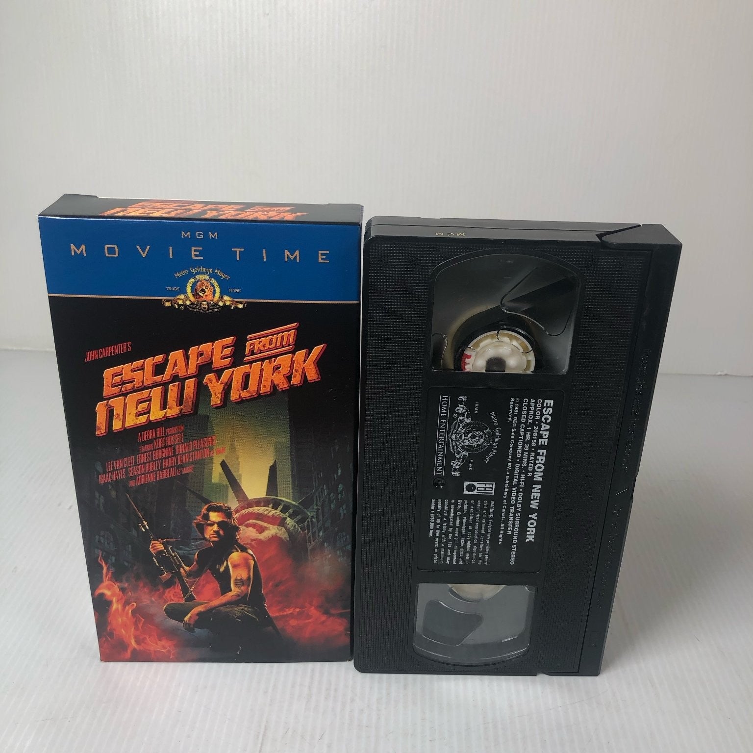 Escape From New York VHS 1981 Sci-Fi Action MGM Movie Time Kurt Russell