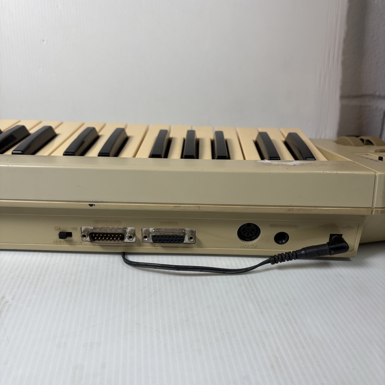 Quick Shot MIDI Composer Master Keyboard 49-Key Controller Vintage PC DOS Amiga