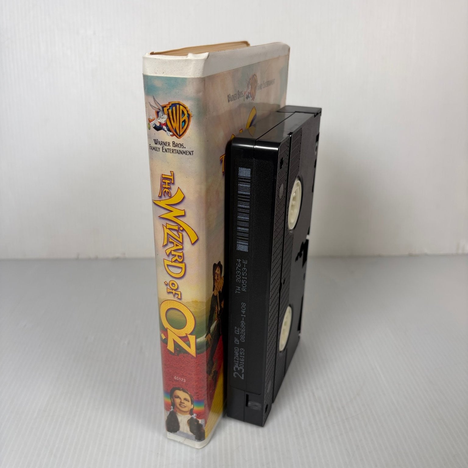 The Wizard of Oz VHS 1996 Family Musical Digitally Remastered Clamshell Case