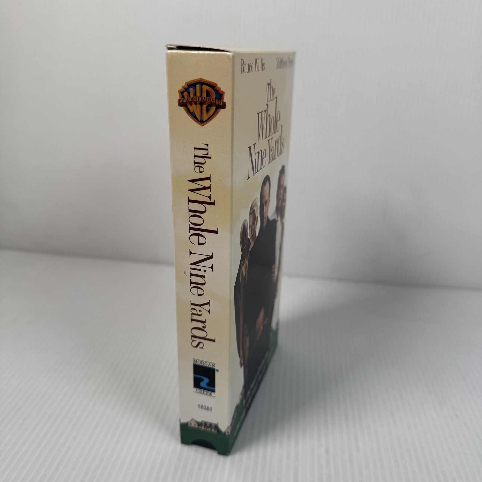 The Whole Nine Yards VHS Bruce Willis Matthew Perry Comedy 2000 Tested R Rated M