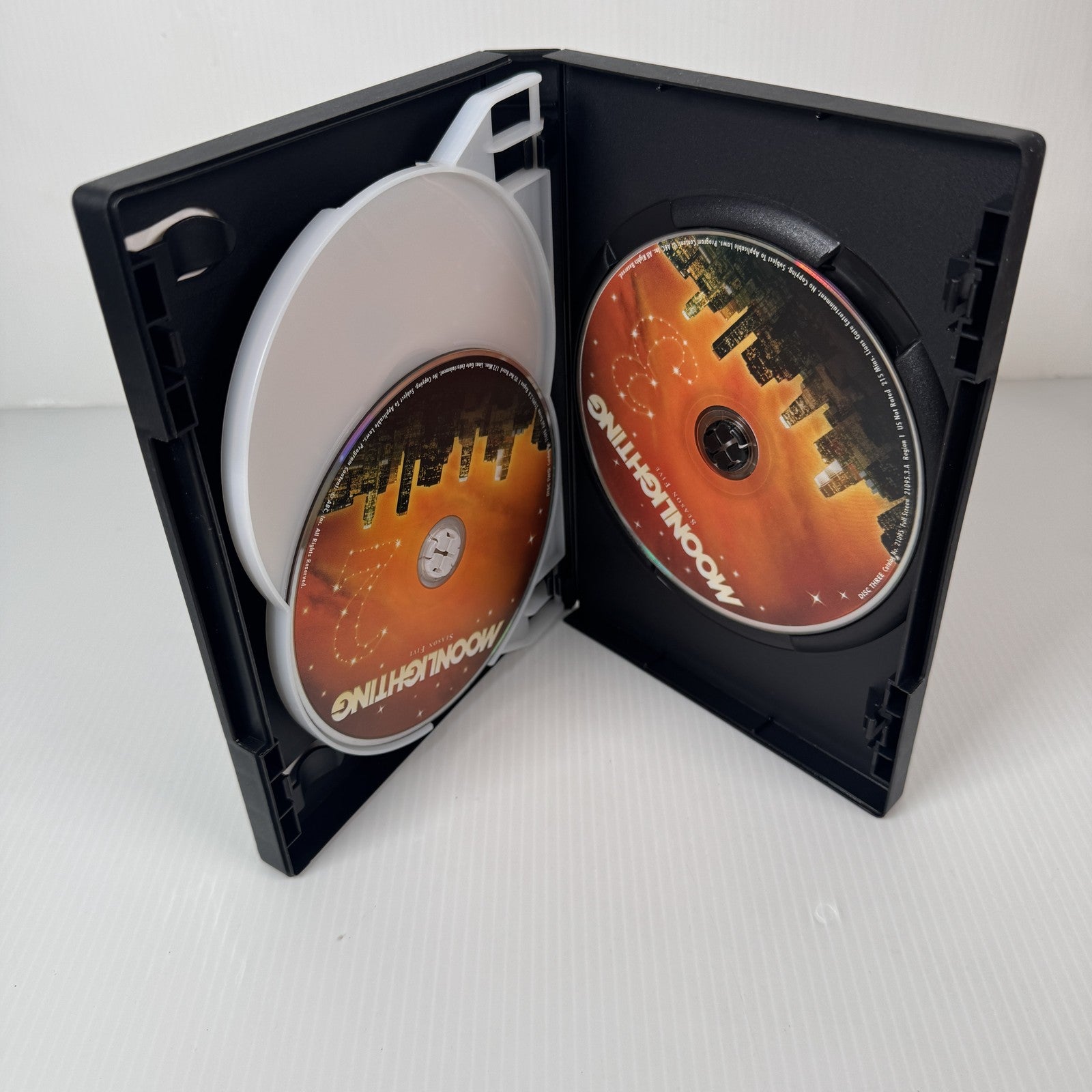 Moonlighting Season Five DVD Set 1989 Final Season Cybill Shepherd Bruce Willis