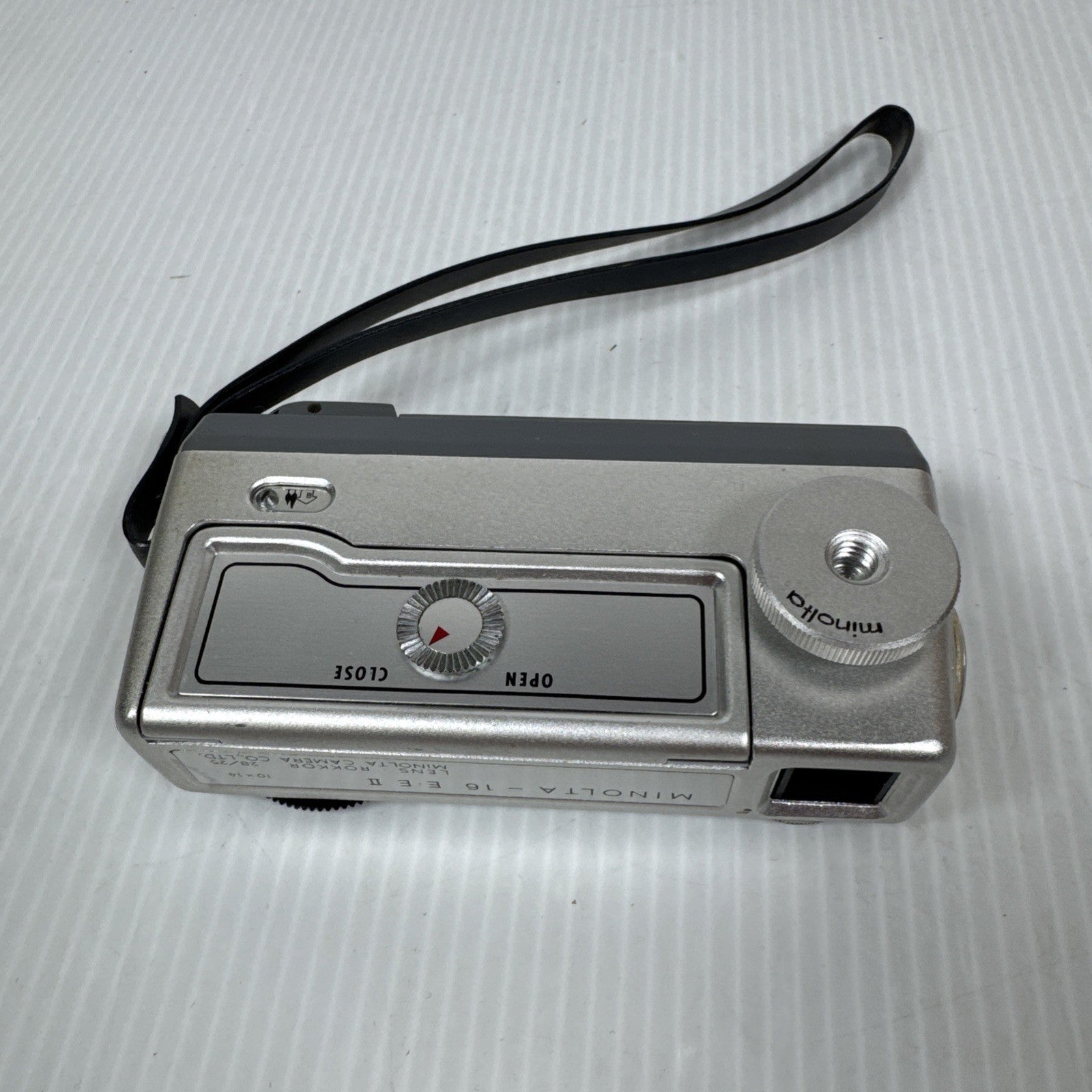 MINOLTA 16 E E II SUBMINIATURE Vintage Camera Untested