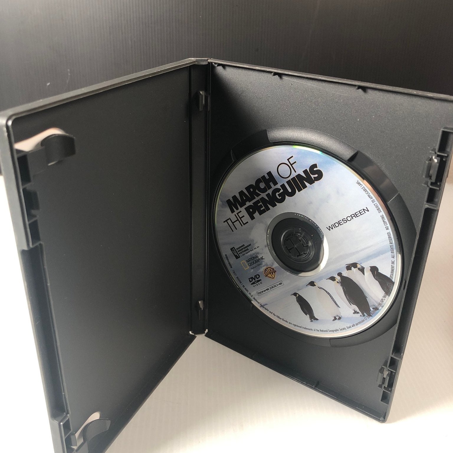 March of the Penguins DVD 2005 Widescreen Edition Narrated by Morgan Freeman