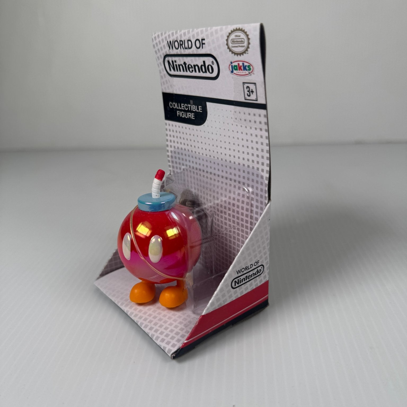 World of Nintendo Red Bob Omb 2.5" Collectible Iridescent Super Mario Figure