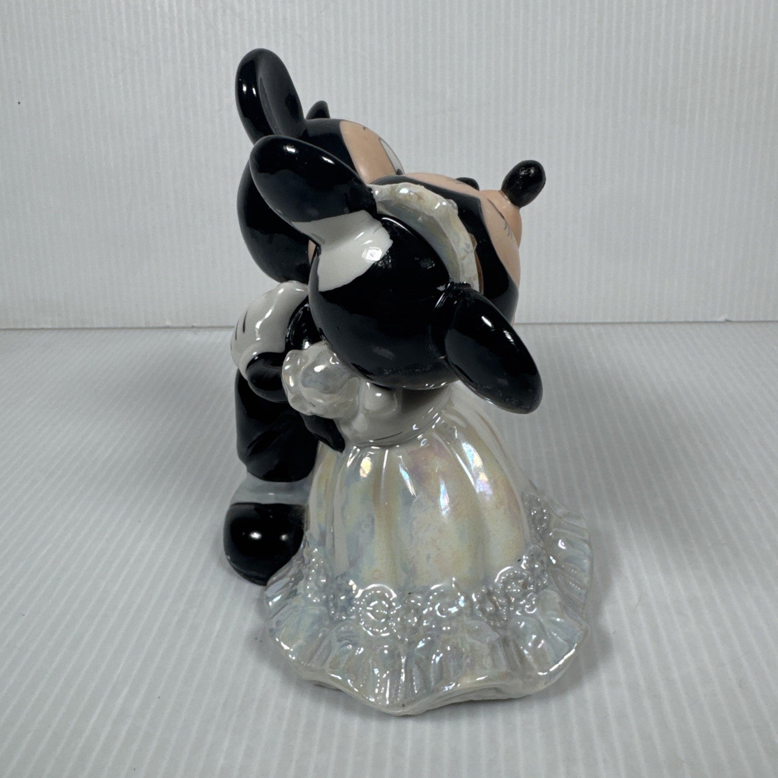 Disney Mickey and Minnie Mouse Bride and Groom Porcelain Figurine / Cake Topper