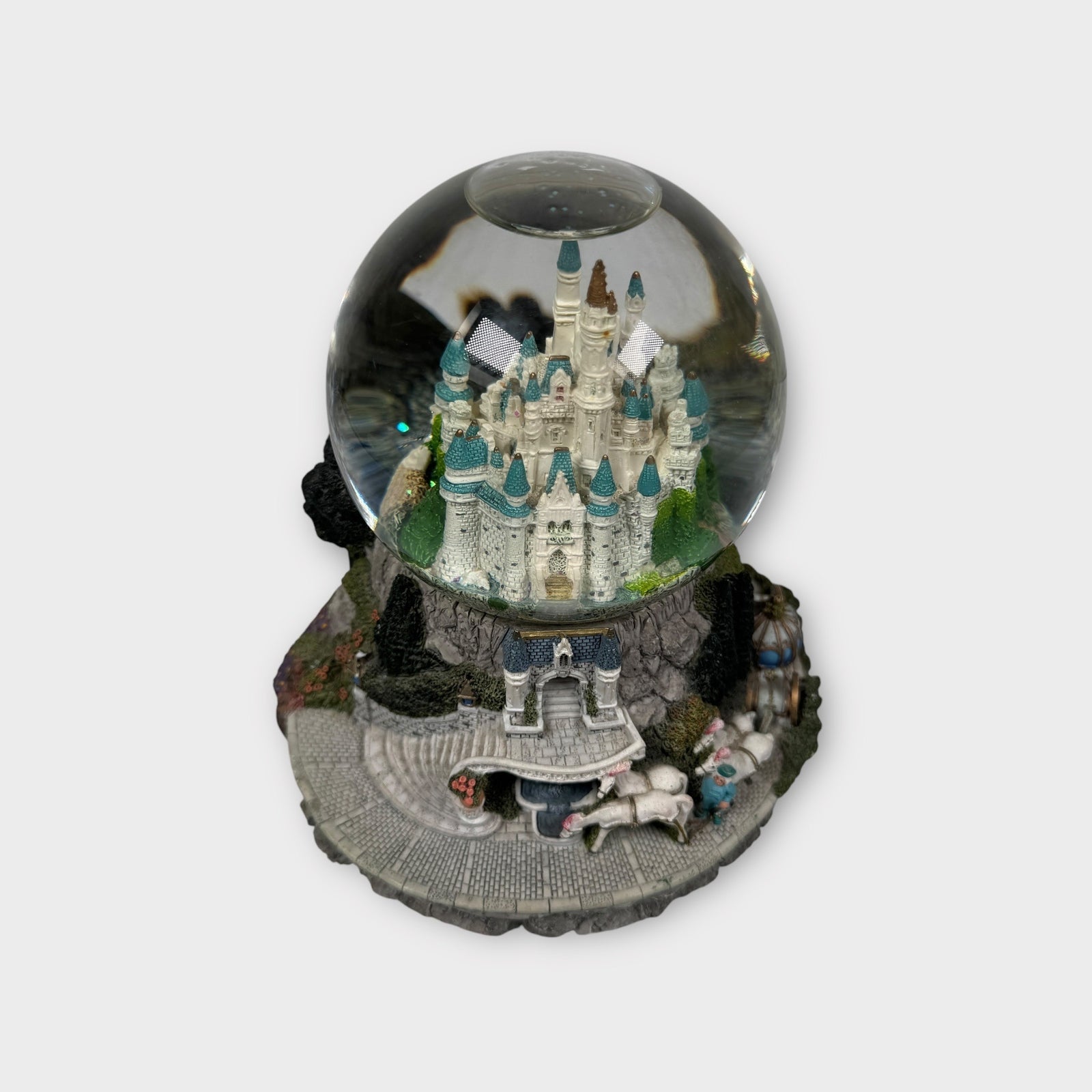 Disney Cinderella Castle VTG Musical Snow Globe So This Is Love w/ Detailed Base